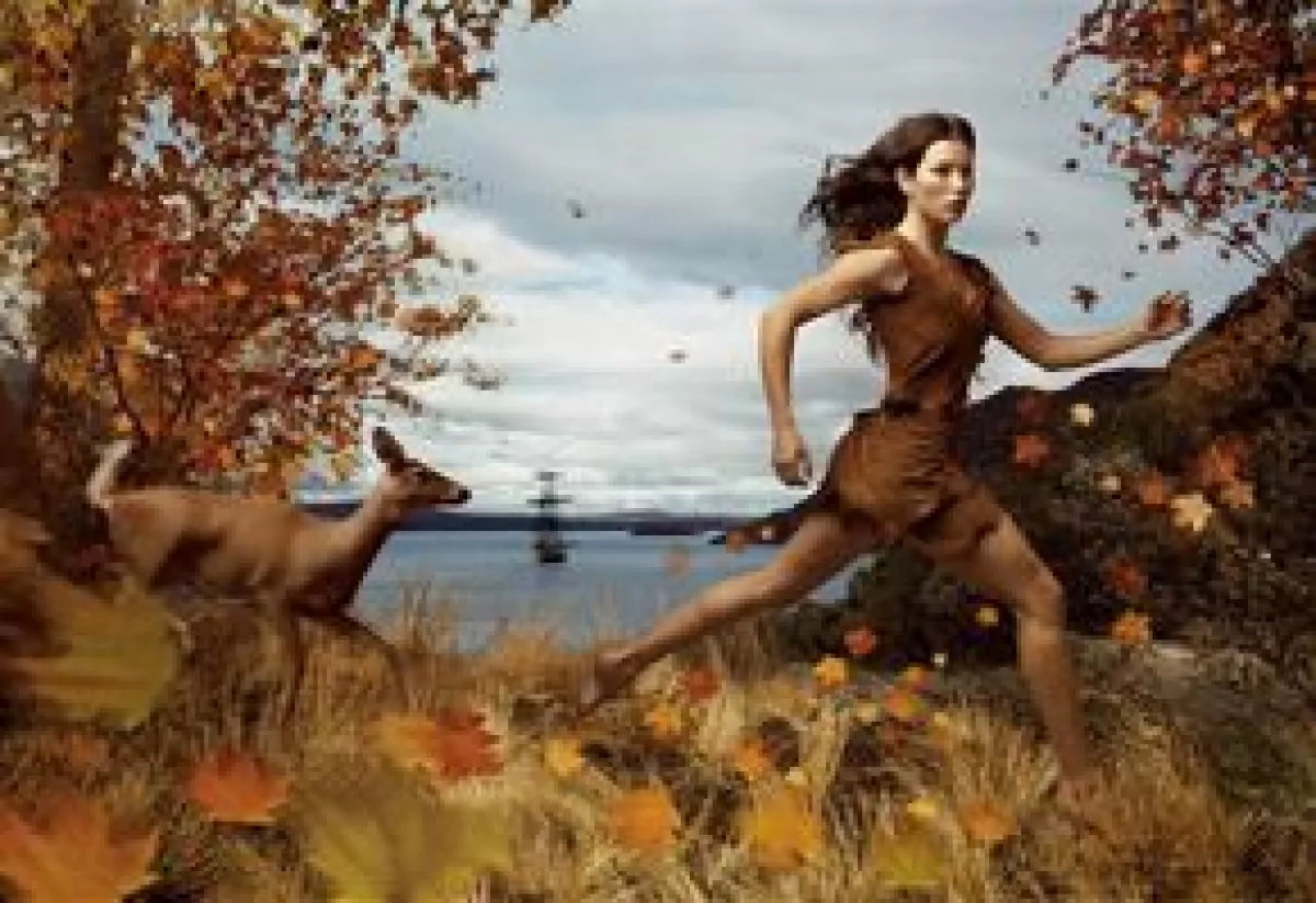 Los retratos provocativos y artísticos de celebridades logrados por ella, que incluyen a John Lennon y Demi Moore, aparecen regularmente en las portadas de revistas como Vanity Fair y Vogue.