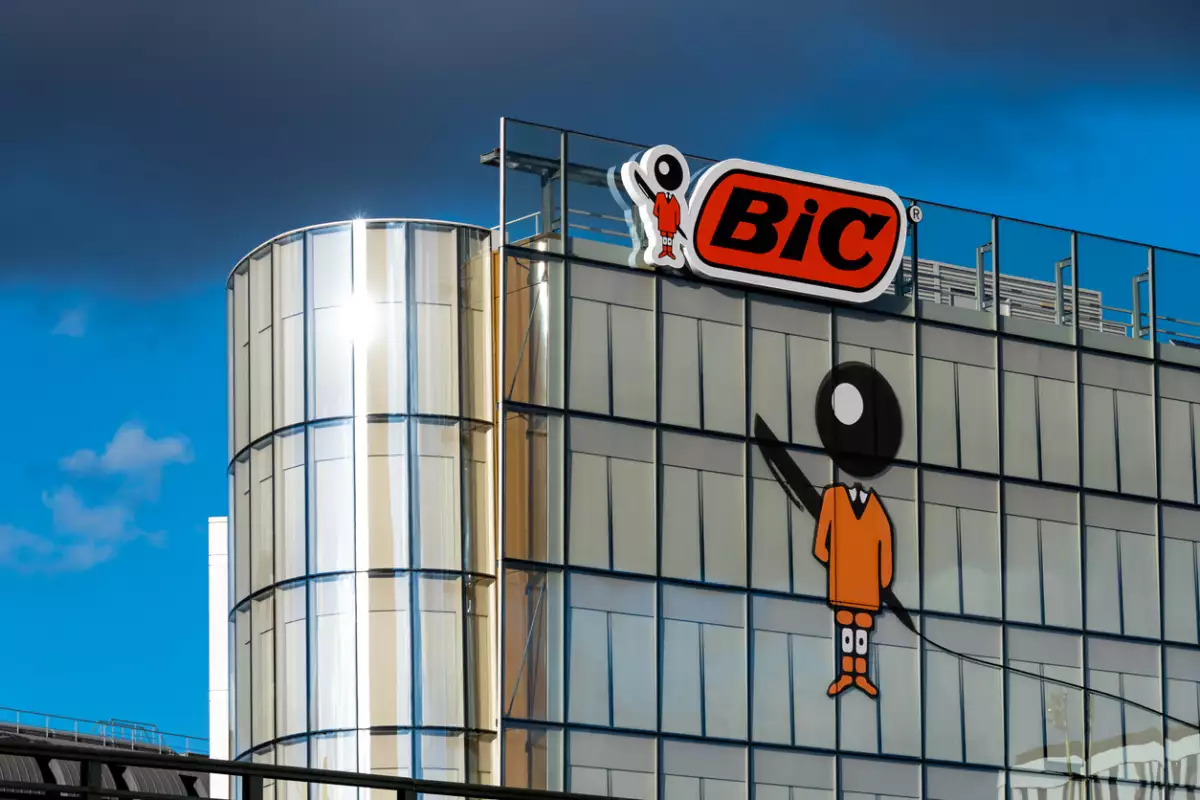 BIC tiene un plan para 'no morir' en medio del auge de la escritura digital