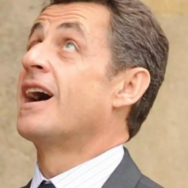 Nicolás Sarkozy, ¿qué ve allá arriba?