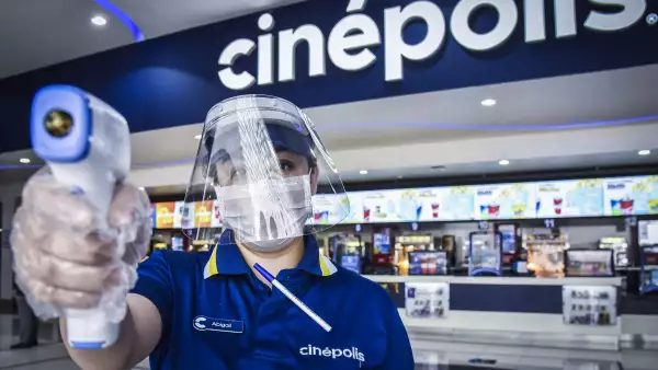 Cinépolis logra un acuerdo para reestructurar más de 1,000 mdd con los bancos