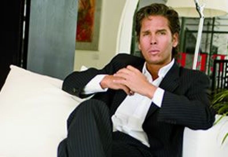 El actor y empresario obtuvo el amparo para su hotel Diamante K, el cual había sido clausurado.