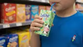 Profeco revela la “leche” infantil que no es leche y cuáles engañan con el azúcar a los papás
