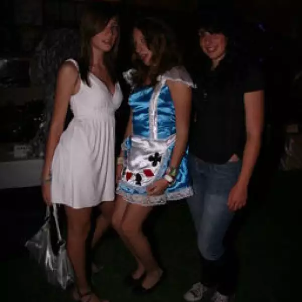 Alejandra García, Lara Checa, Regina Ardura