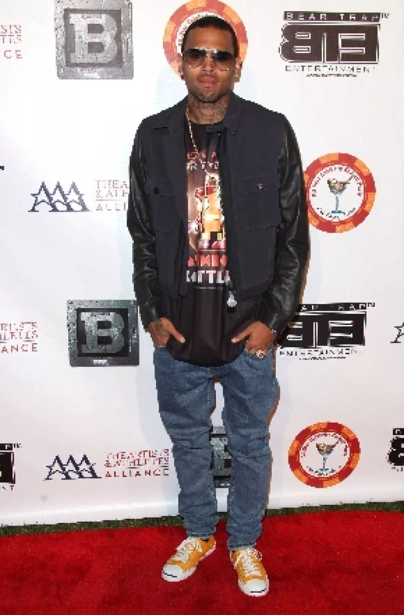 Esta madrugada apoyo de emergencias  recibió una llamada para avisar sobre el estado de salud del cantante luego de que comenzara a convulsionarse.