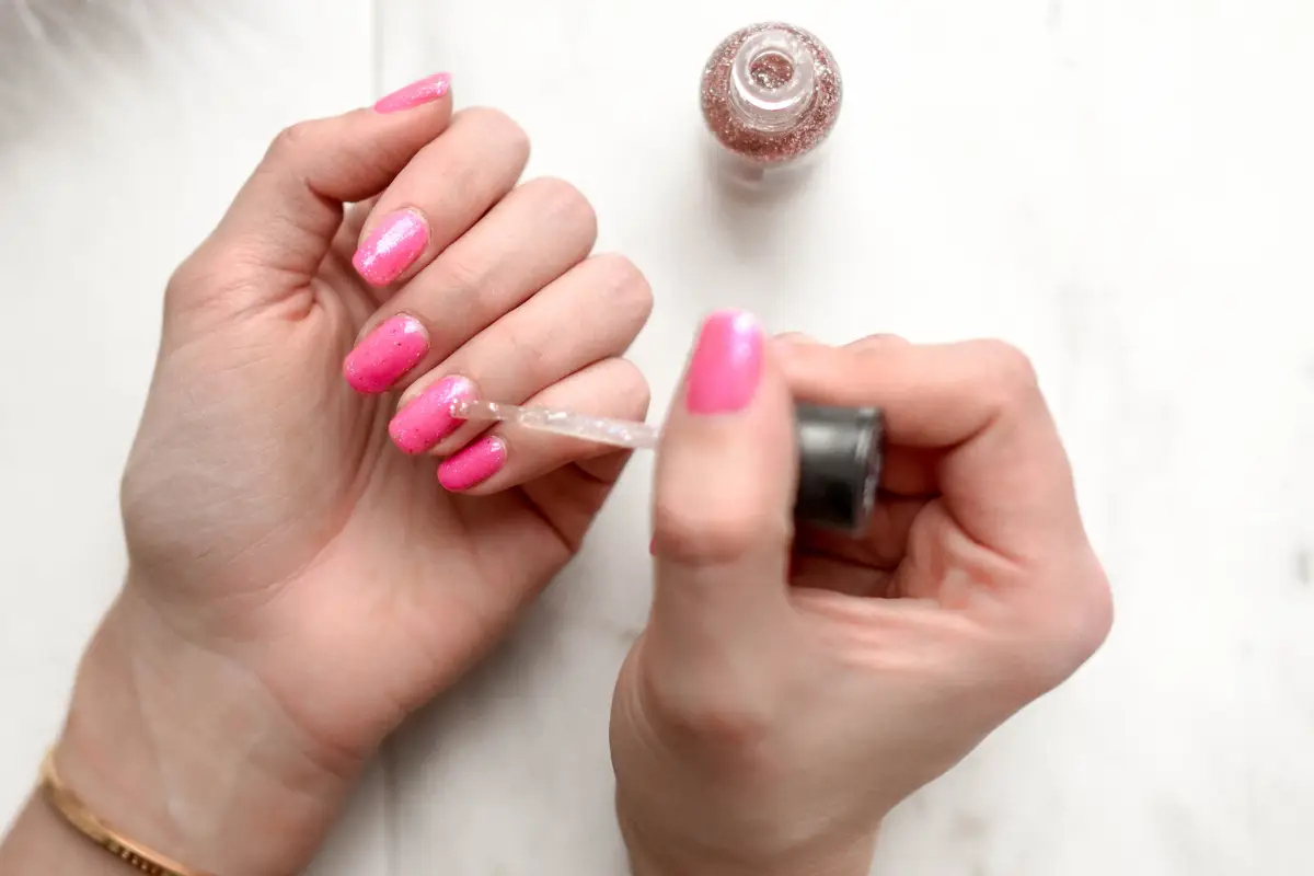 blush-nails.jpg