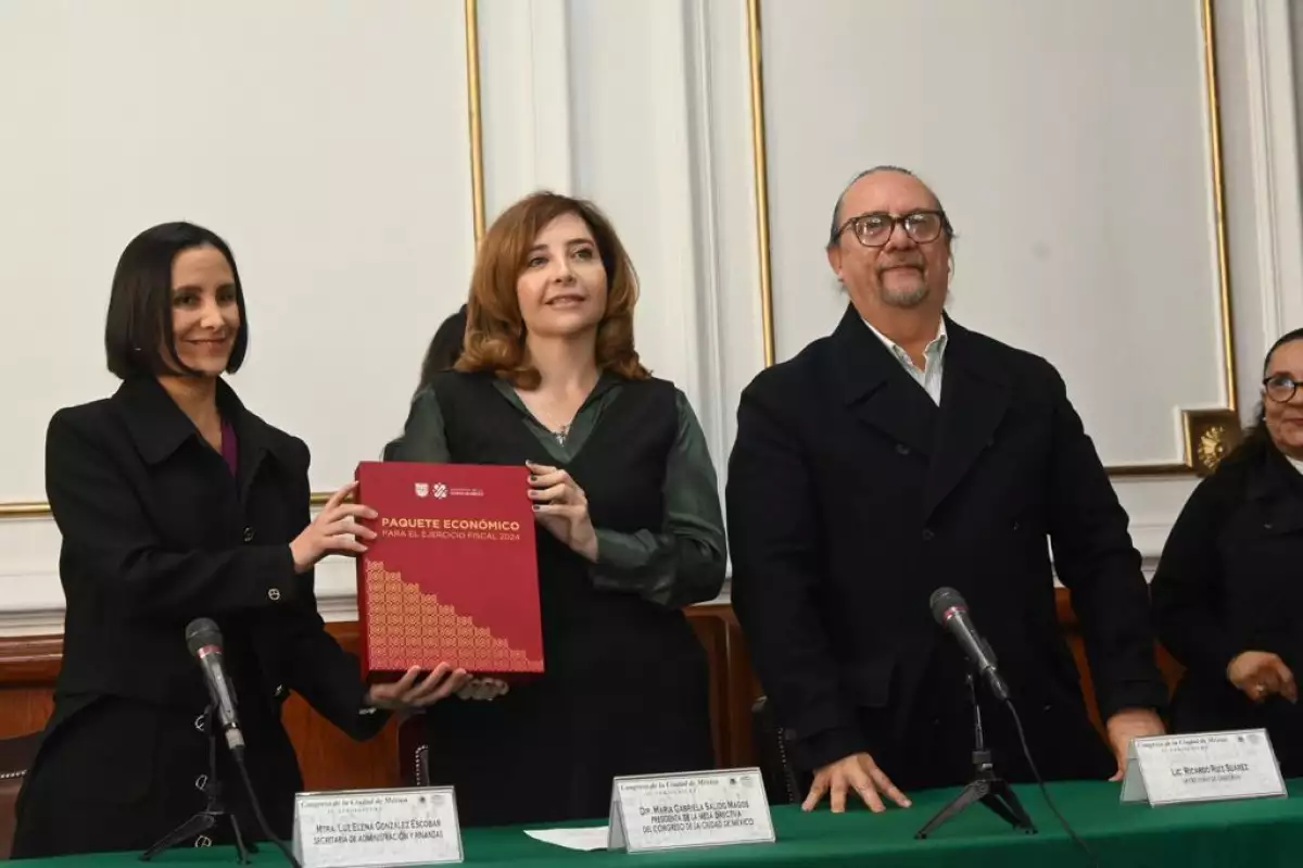 entrega-paquete-economico-2024-cdmx