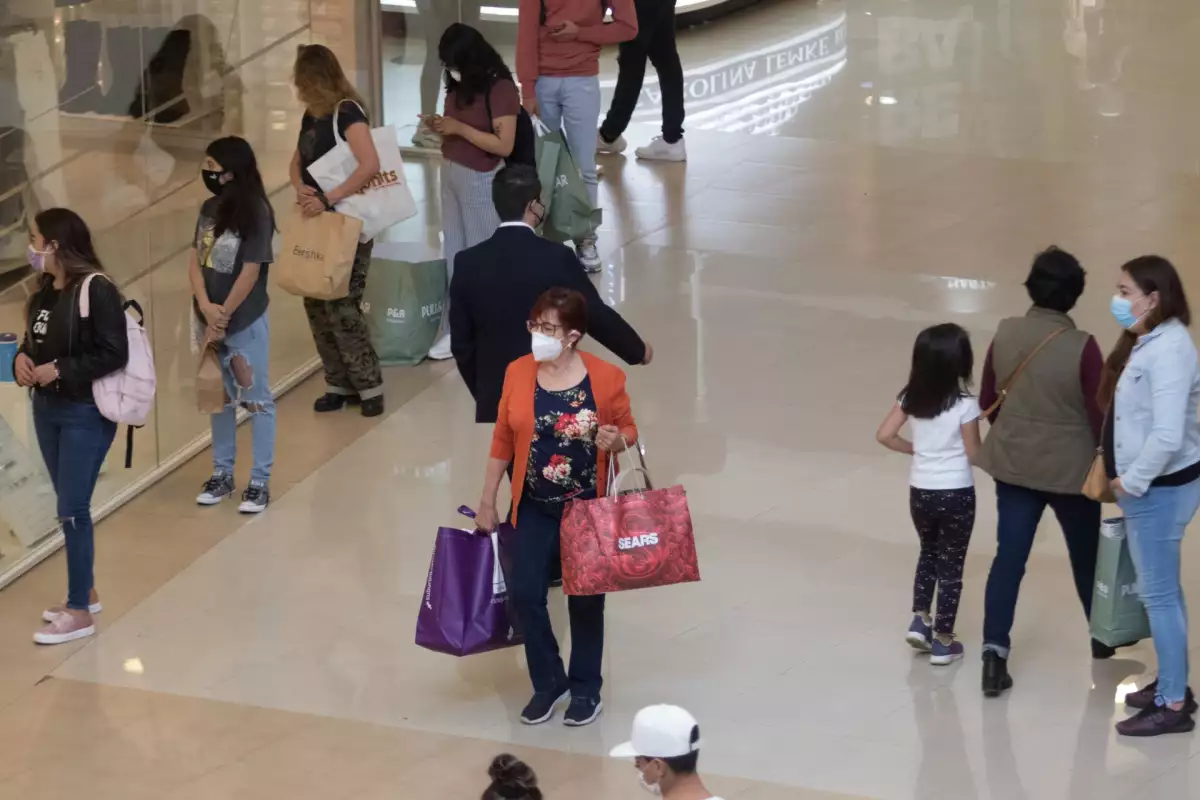 Las tiendas de autoservicio y departamentales reportan ventas 20% por debajo de los niveles prepandemia. (iStock)