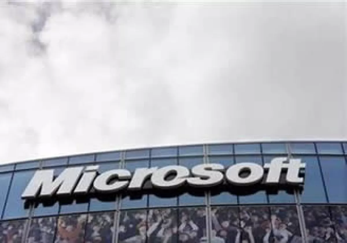 En el último reporte fiscal de 2012, Microsoft registró utilidades por 6,400 millones de dólares. (Foto: Reuters)