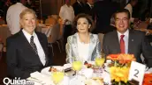 Enrique Wallace,Isabel Wallace,Gerardo Jiménez