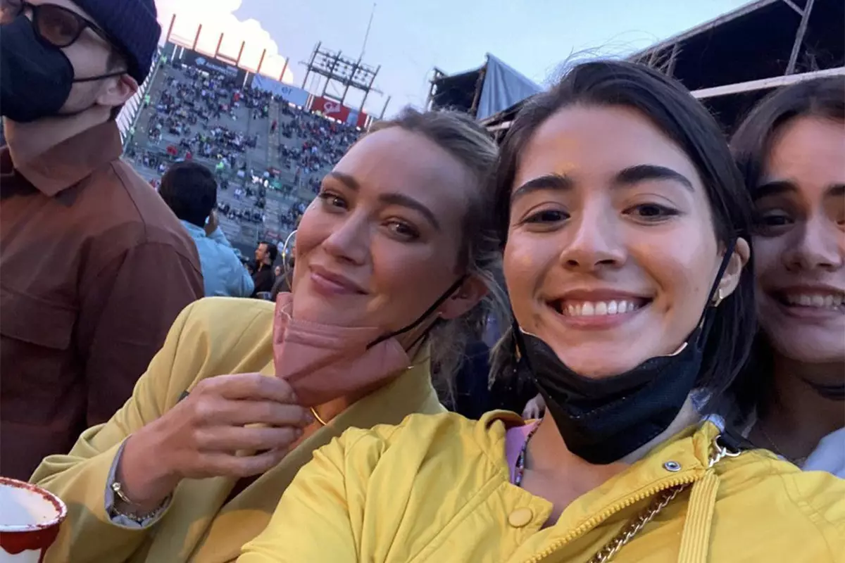 Hilary Duff en el concierto de The Killers en la Ciudad de México