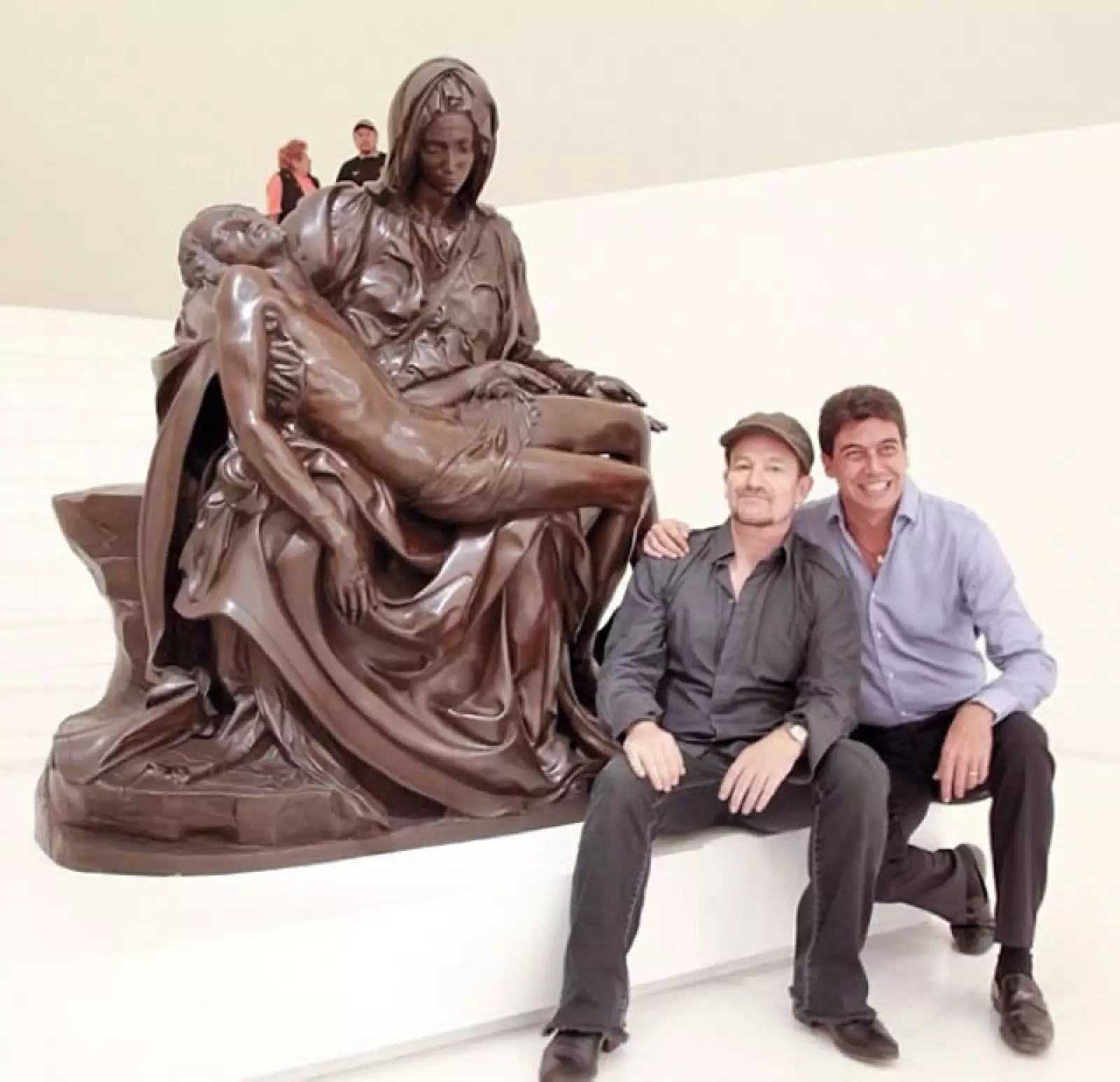 Con el vocalista de U2, Bono.