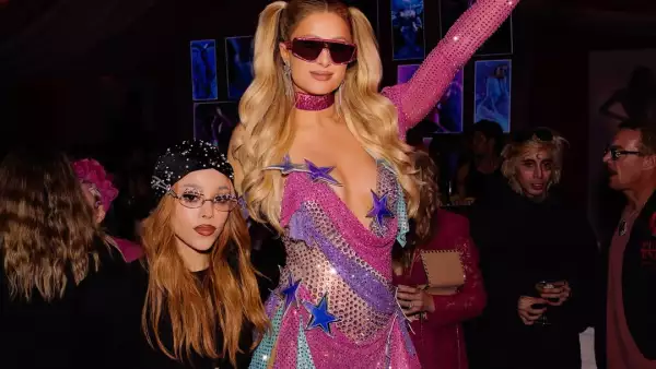 Icons Only for the best party of the year!    I felt so loved celebrating my birthday with so many friends last night!  Thank you to everyone for showing up and #Sliving with me!   Love you all! Can’t wait for the next one! (13).jpg