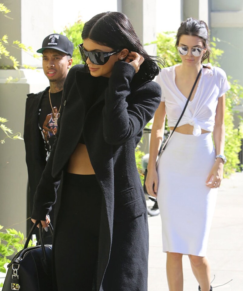 Kylie, Kendall y Tyga fueron captados a su llegada a la fiesta de Kim.