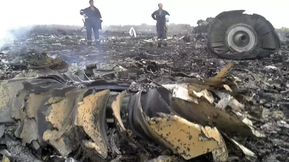 El presidente de Ucrania, Petro Poroshenko, dijo: ?no descartamos que el avión haya sido derribado"