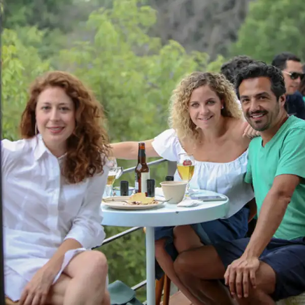 Noemi Ontiveros, Paula Chaurand y Jaime Origel