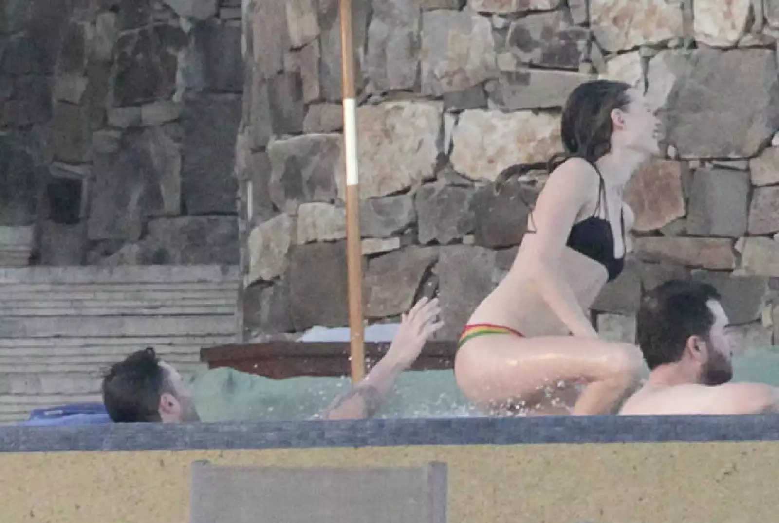 La modelo de Namibia comenzó su relación con el cantante en mayo del 2012, aunque terminaron en marzo del año pasado.