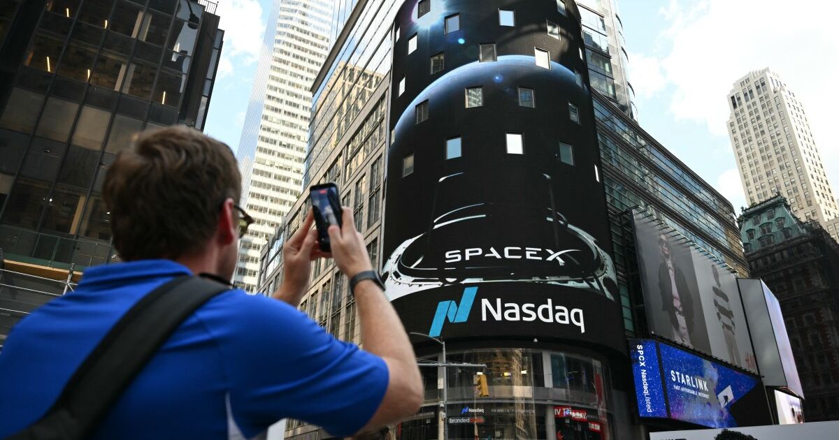 ¡SPACEX EXPLOTA EN WALL STREET!