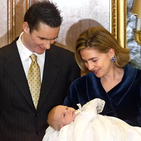 SPAIN-BAPTISM-PARENTS-2