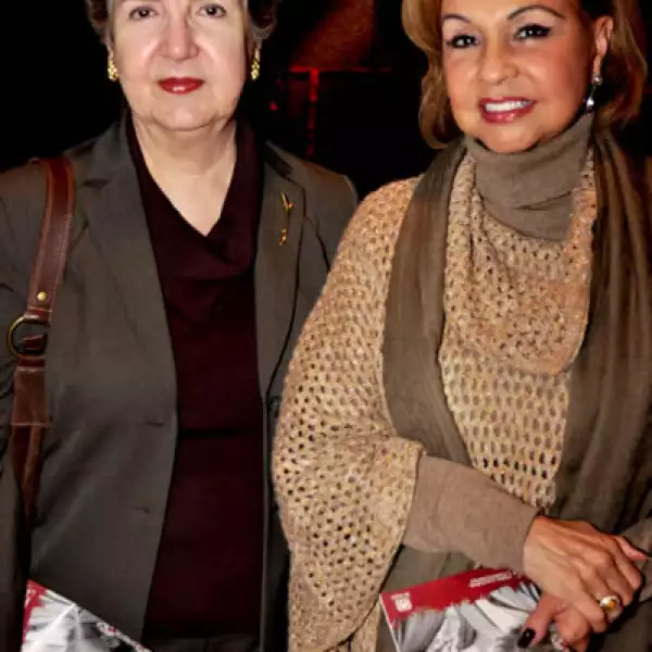 Martha Ruíz de Meléndez y Beatriz Reyes de García
