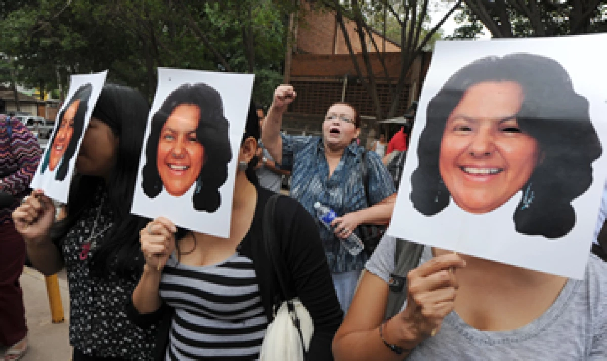 Tras conocerse la muerte de la activista, algunas personas se manifestaron. (Foto: AFP)