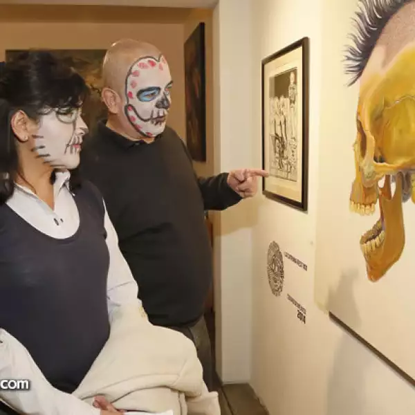 Adriana Juárez,Phillip Bragar