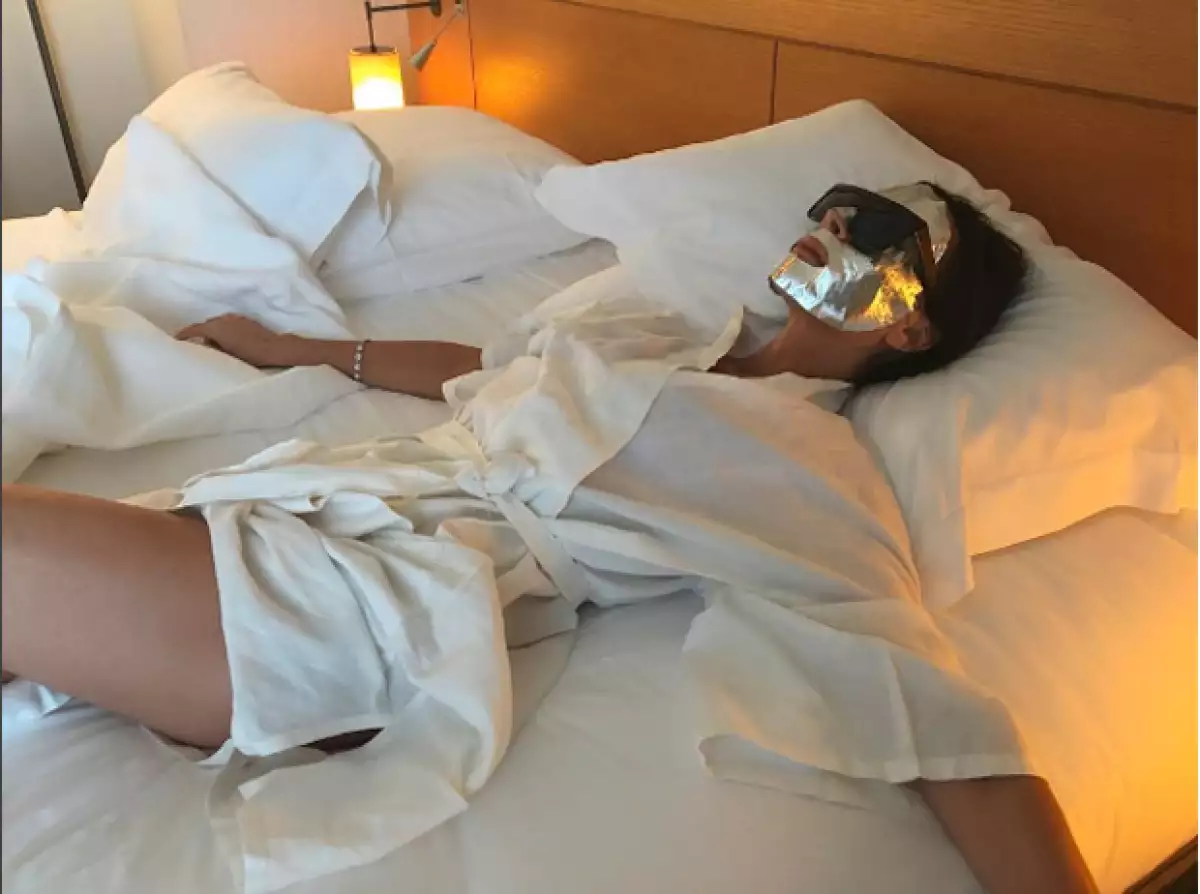 ¡Lucir como una celeb es más sencillo de lo que crees! Aunque podrías pensar que sus rituales de belleza son extravagantes, los siguientes favs de esta A-listers te demuestran lo contrario.