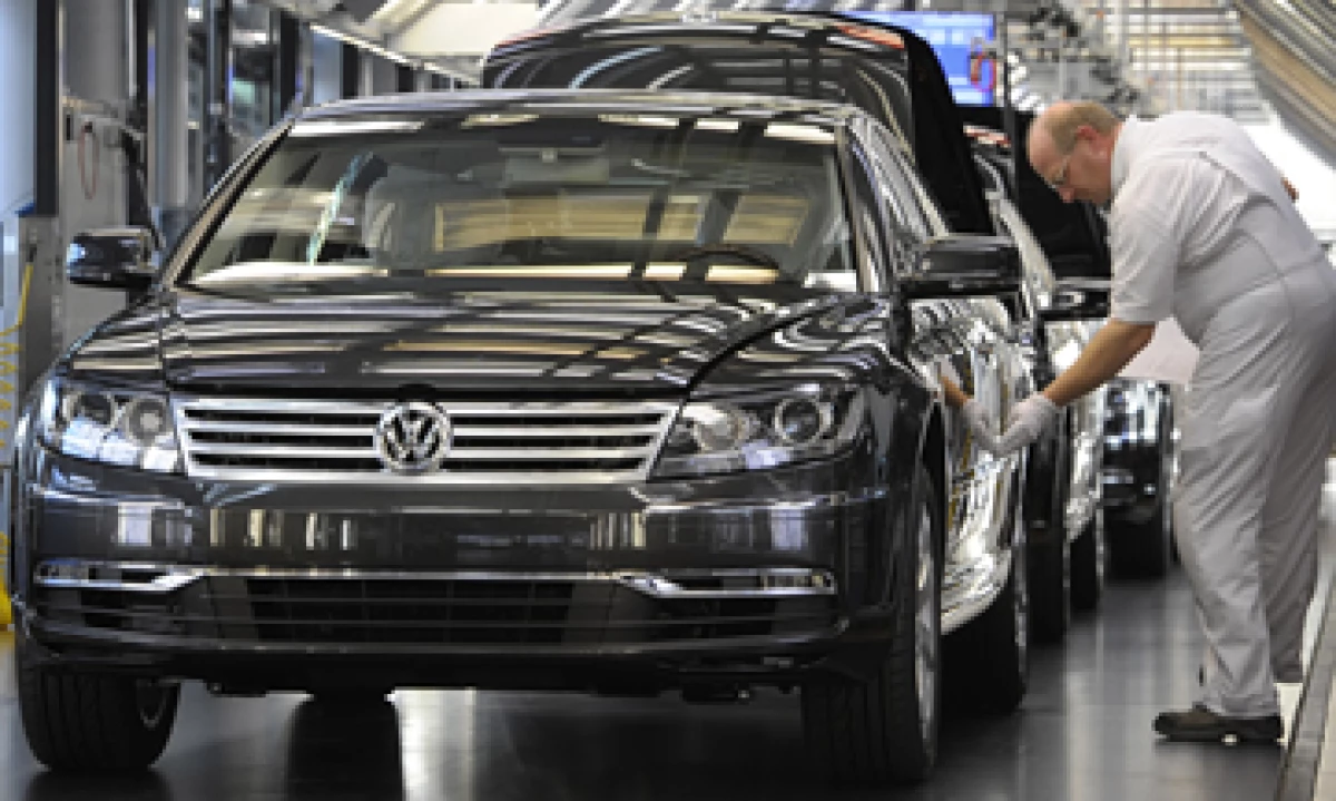 El Volkswagen Phaeton es uno de los autos incluidos en la lista. (Foto: AP)