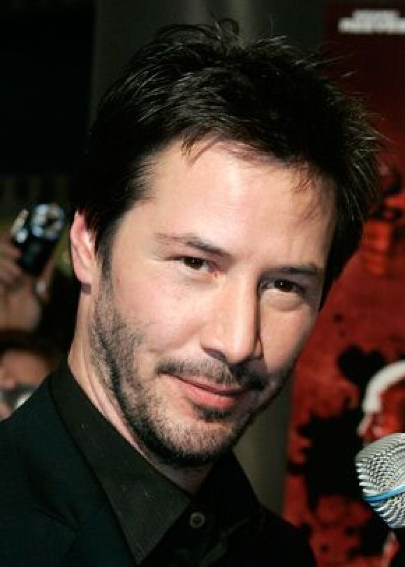 El actor asegura que evita asistir a fiestas de famosos y que se compró una casa para favorecer "un 'nuevo comienzo'.