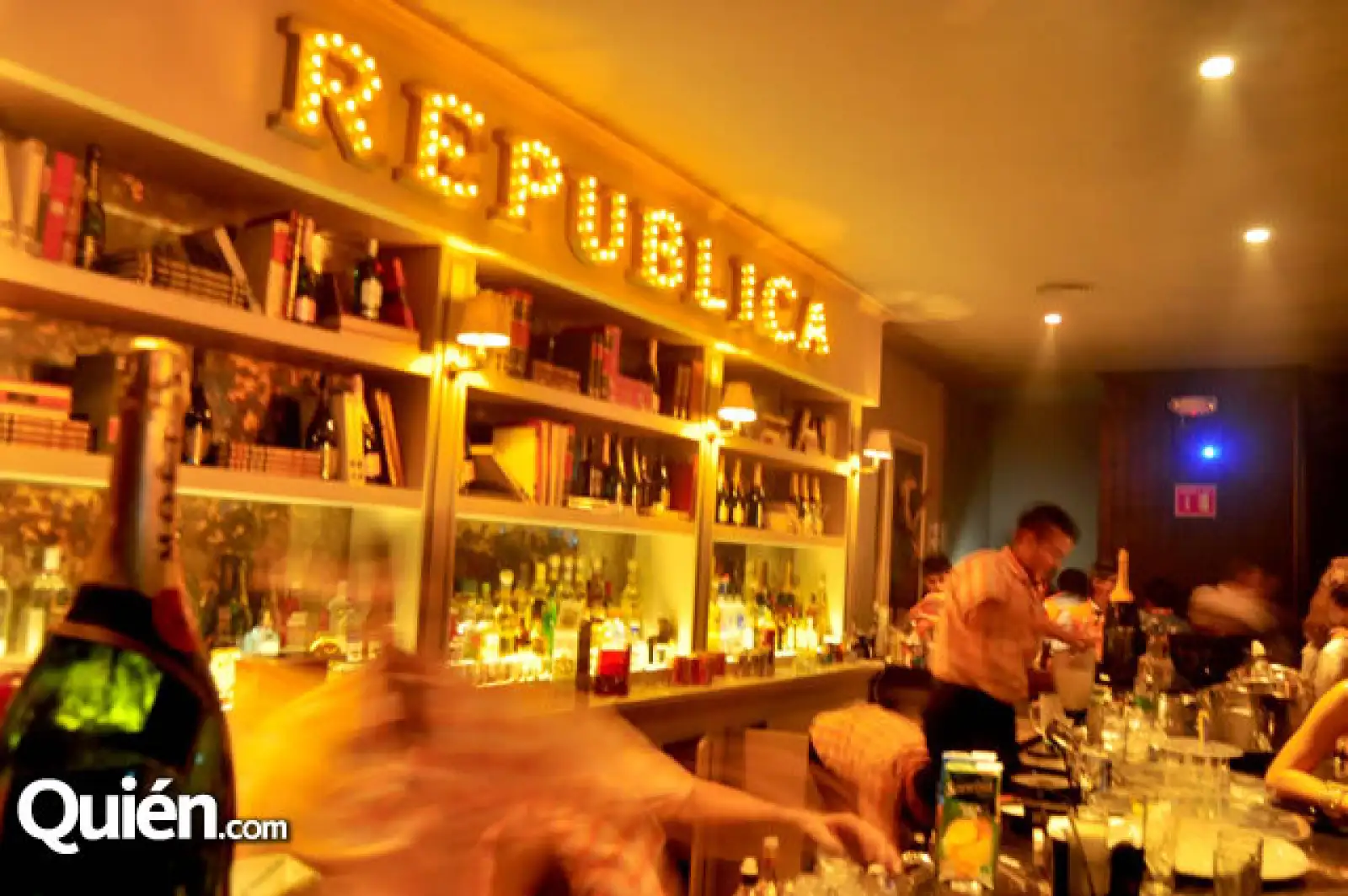 Apertura de República