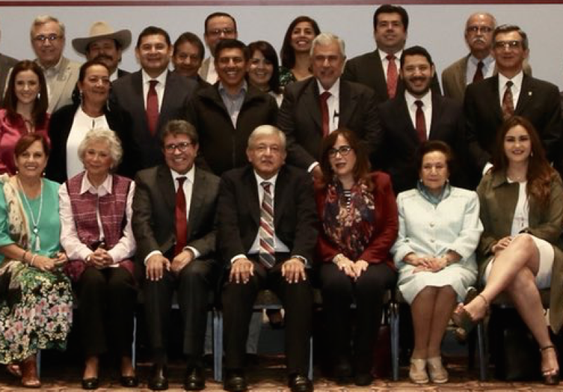 AMLO senadores.png