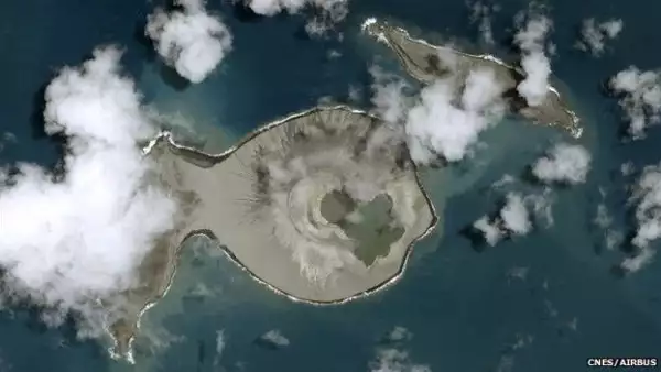 Nueva isla en Tonga.