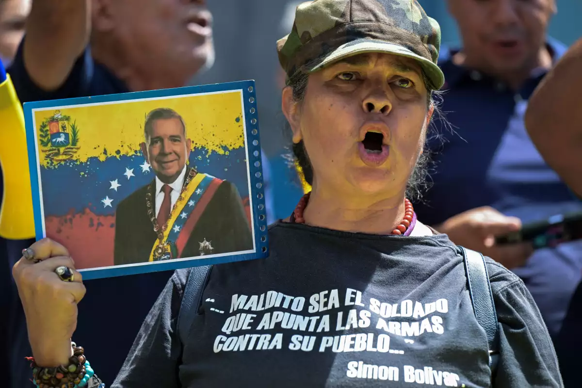Opositor venezolano Edmundo González teme por su libertad