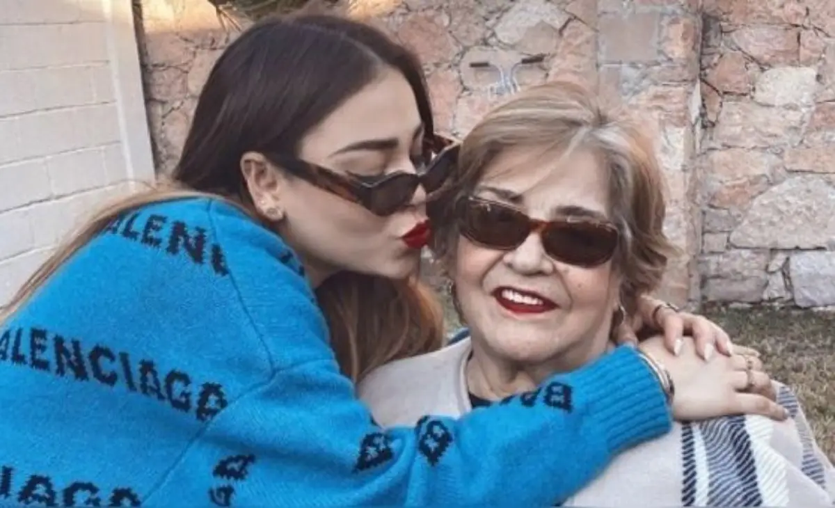 Danna Paola y su abuelita