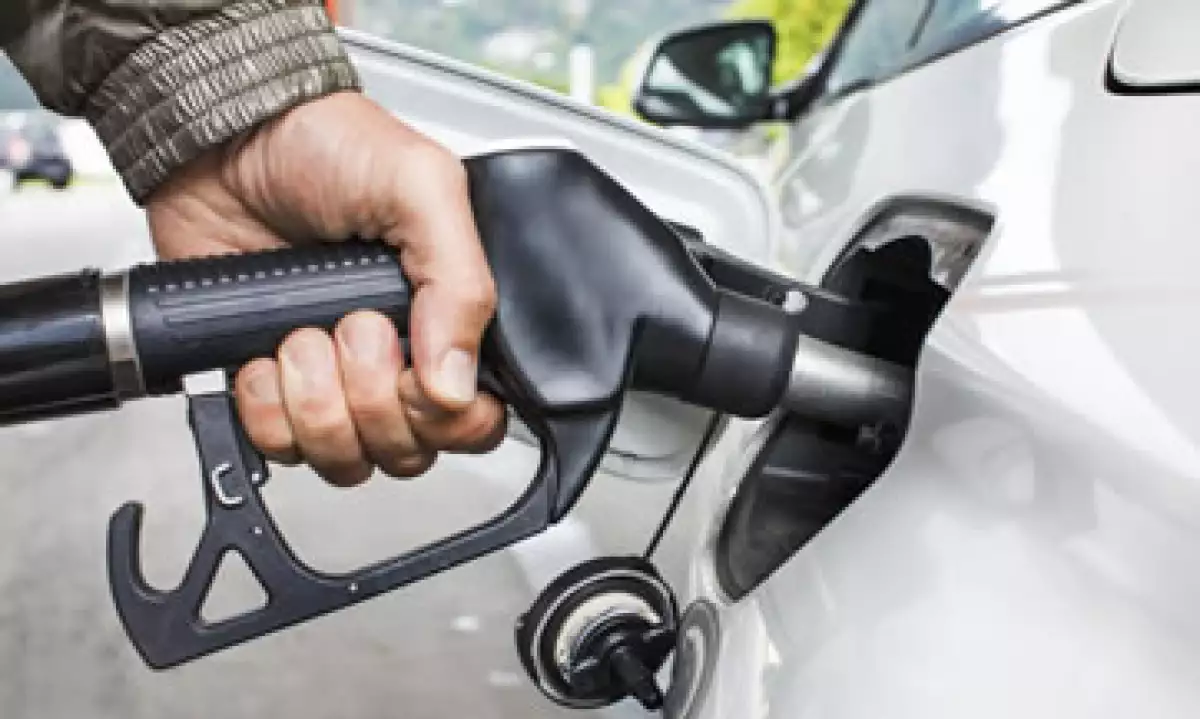 Sólo el 20% de la población más pobre del país captura el 8% del subsidio que se da a los combustibles al transporte, según la OCDE. (Foto: Archivo)