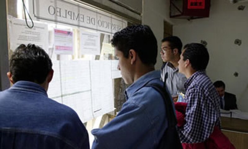 Analistas esperaban que la tasa de desempleo subiera levemente a 5.30%. (Foto: AP)