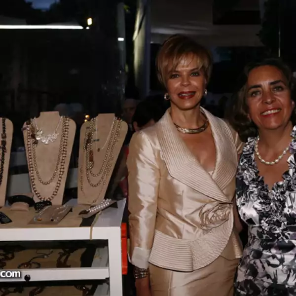 Ana Luia Lerdo de Tejada,Carlota Aguirre