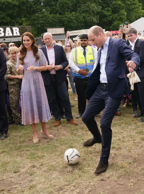 james-bond-principe-william