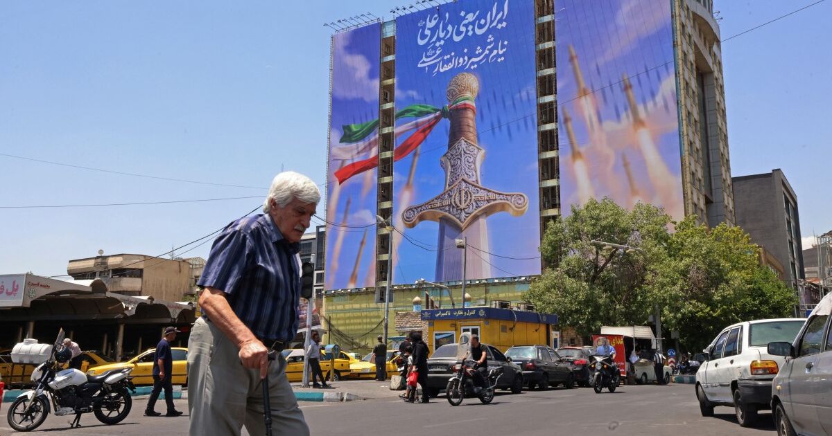 EU DESATA ATAQUES AÉREOS CONTRA IRÁN