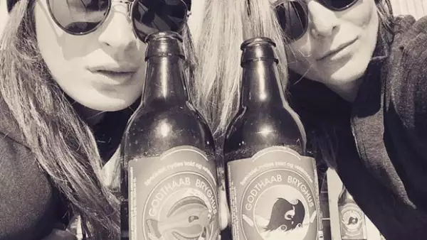 Las intrépidas amigas disfrutan de los lugares más fríos y bellos del planeta, adentrándose aún más en las profundidades del Polo Norte.