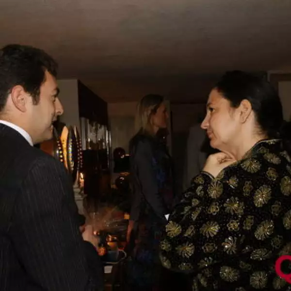 Gabriel Chabre, Donatella Lockhart