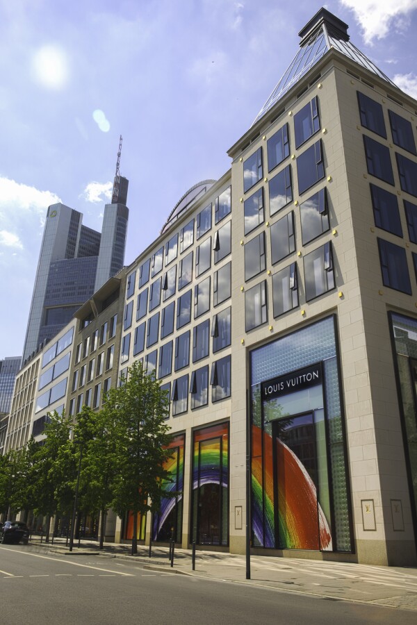 LV-FRANKFURTGERMANY.jpg