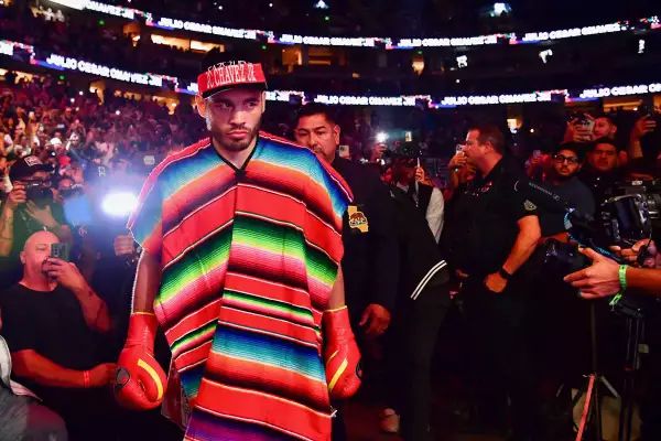 Julio Cesar Chavez-Jake Paul 