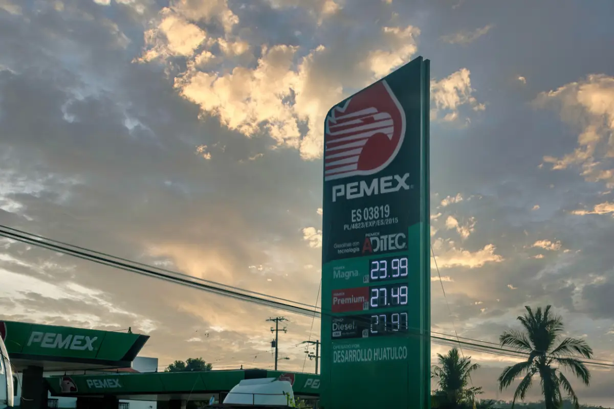 Hacienda aumenta el estímulo fiscal a combustibles ante el incremento en el precio de la gasolina y el diésel 