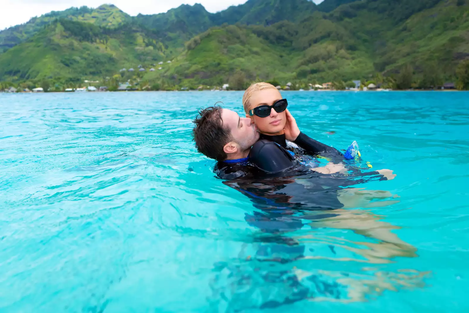 Exclusive - Paris Hilton & Carter Reum Honeymoon in the South Pacific - Nov 2021