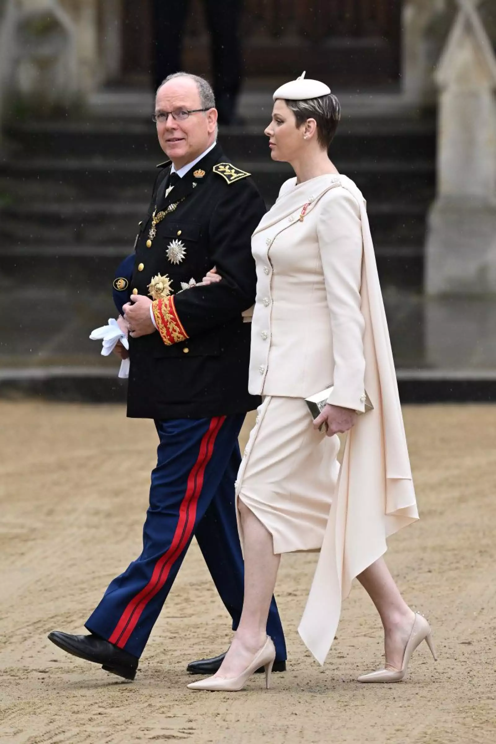Alberto y Charlene de Mónaco en la coronación del rey Carlos III