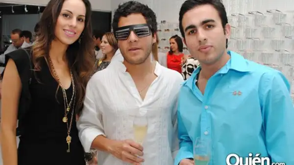 PRESENTACIÓN DE MYKITA