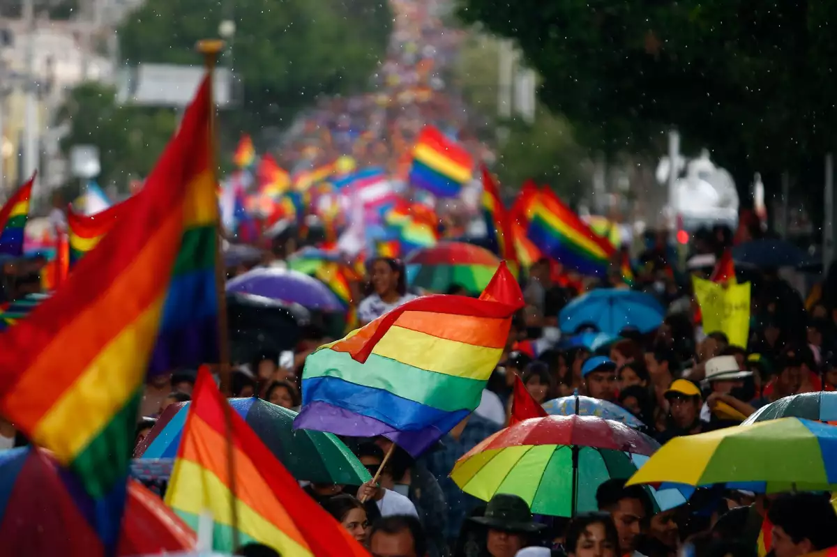 Estaciones cerradas por marcha LGBT