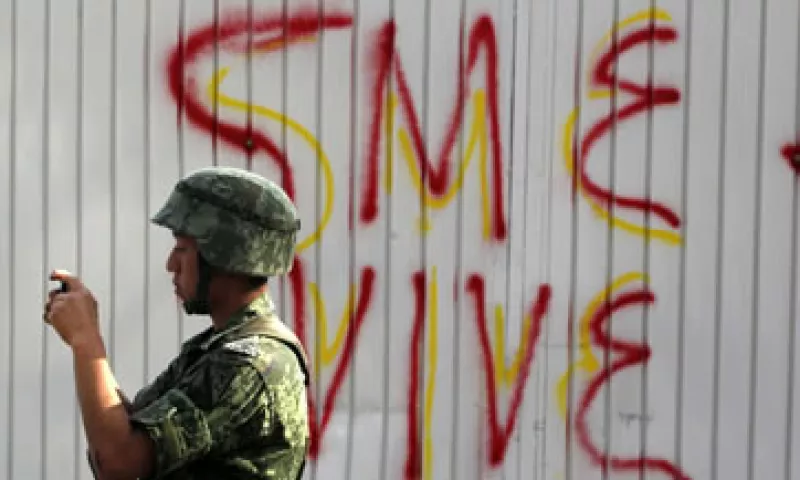 El sindicato ha mantenido sus protestas desde que se decretó la extinción de Luz y Fuerza del Centro. (Foto: AP)