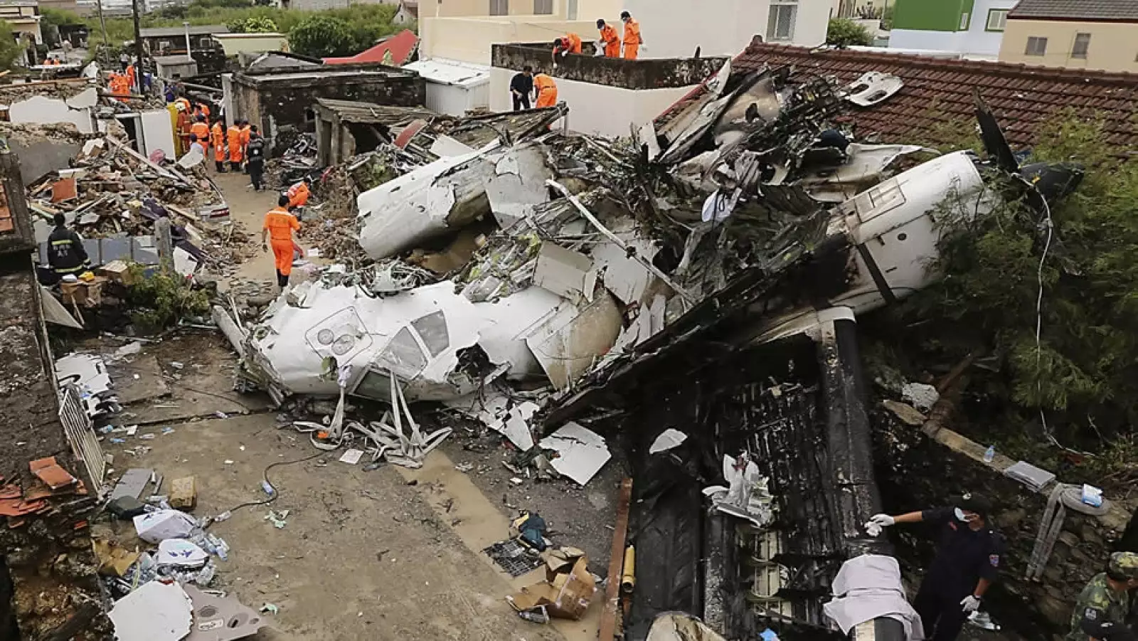 Taiwán avión víctimas 1