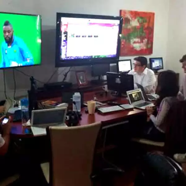 ‘Trabajando y escuchando!’, así siguieron el partido del Tricolor GRUPO PTM